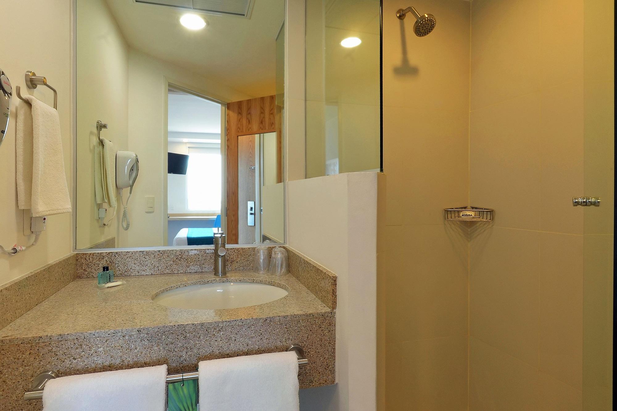 One Guadalajara Tapatio Hotel Tlaquepaque Ngoại thất bức ảnh